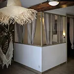 Voile Apartment *