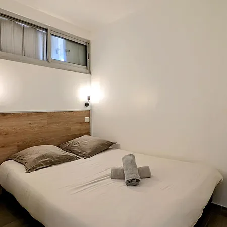 - Voile - Apartment